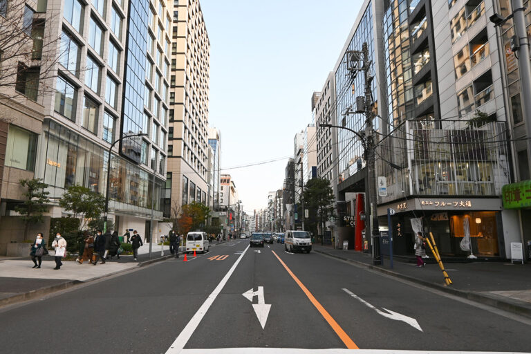 南青山の坪単価 表参道の商業地2685万円と一本入った住宅地1078万円